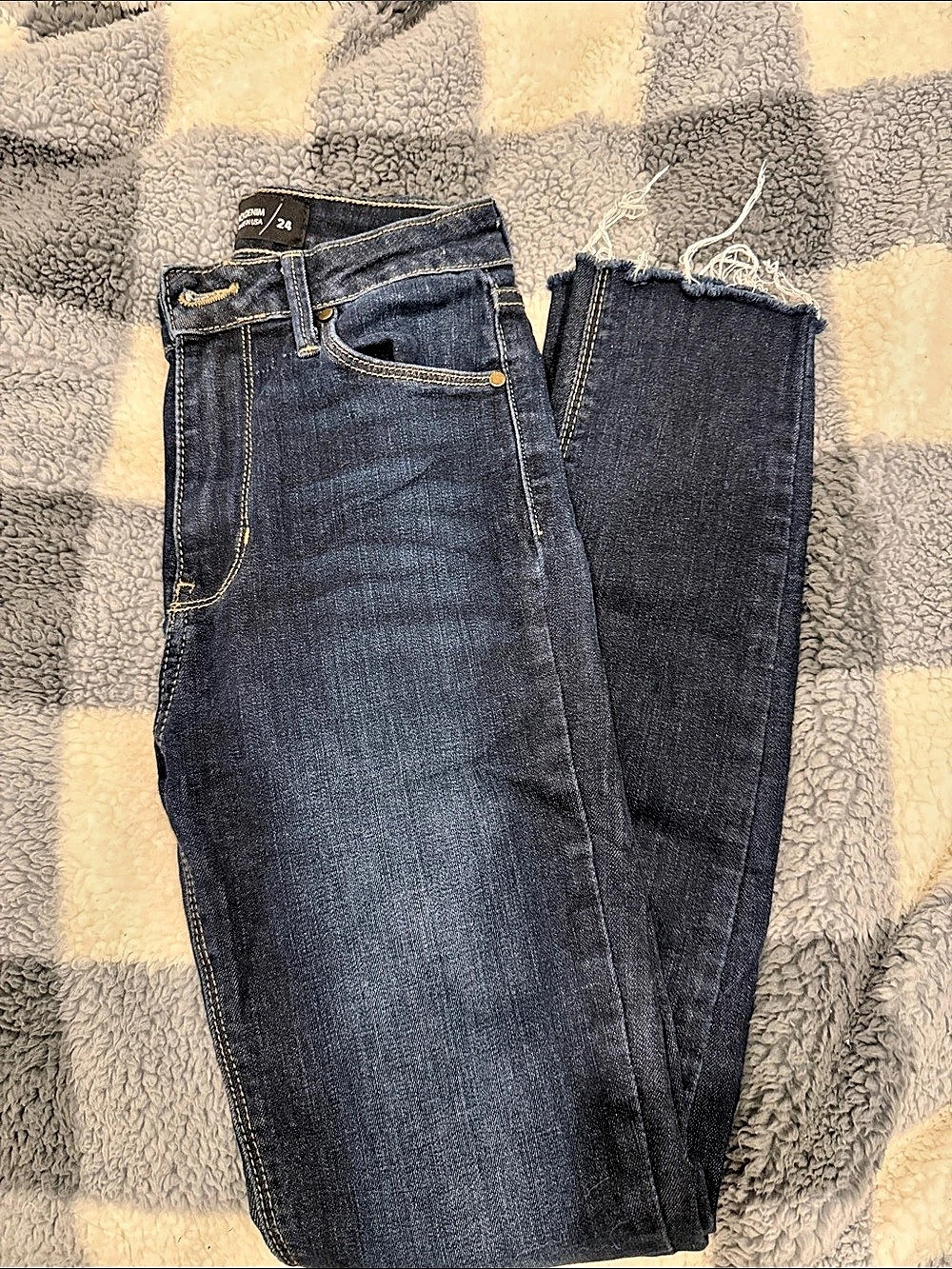 Not Black Denim Raw Hem Skinny Jeans Blue Waist 241